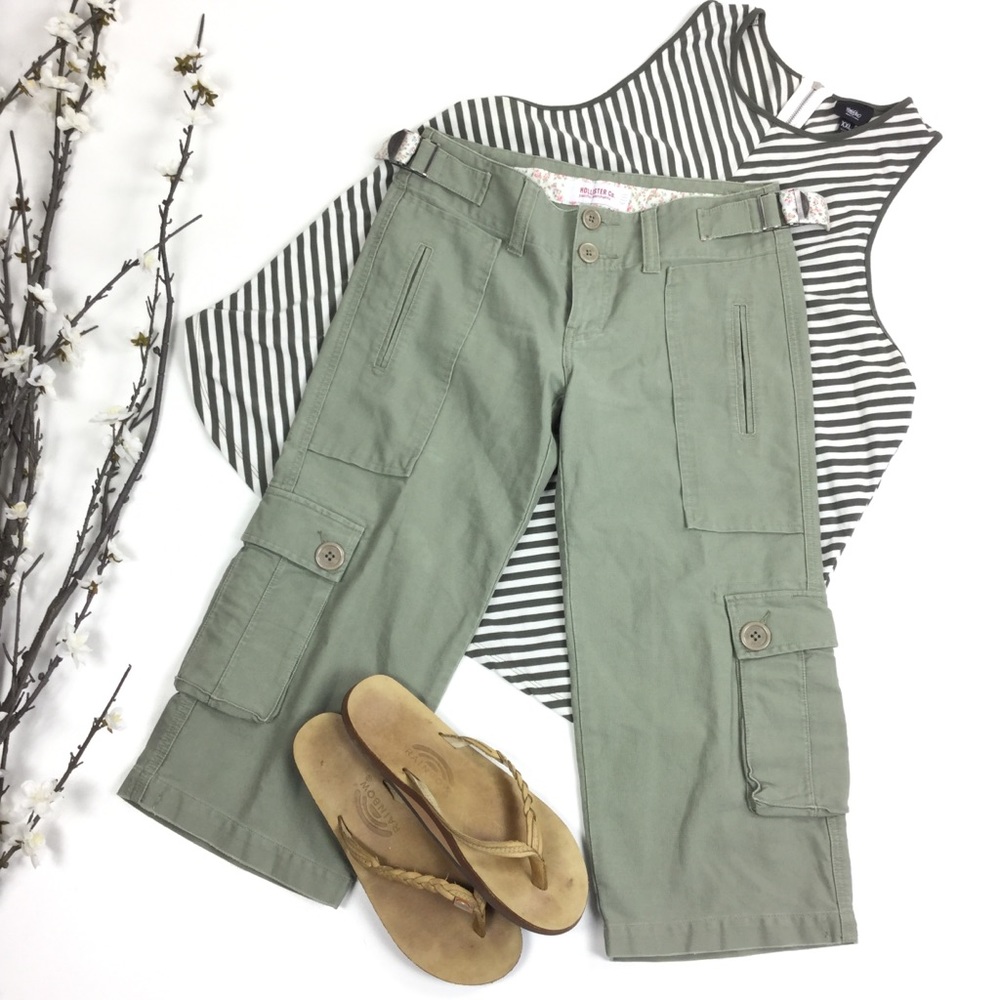 Hollister Olive Green Khaki Cargo Cropped Pants